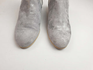 Roby & Pier grey sparkly leather low heel boots size 37 Roby & Pier preloved second hand clothes 4