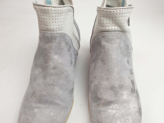 Roby & Pier grey sparkly leather low heel boots size 37 Roby & Pier preloved second hand clothes 5