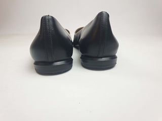 Everlane black and white flat leather shoes size 10 Everlane preloved second hand clothes 7