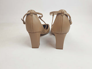 Bared tan mid heel shoes with elegant straps size 37