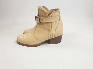 Bared beige leather ankle boots size 35 Bared preloved second hand clothes 1