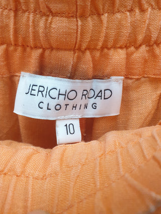 Jericho Road peachy orange wide leg pants with fun scalloping detail size 10