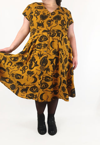 Made590 saski mustard symbol print dress size 3X Made590 preloved second hand clothes 2