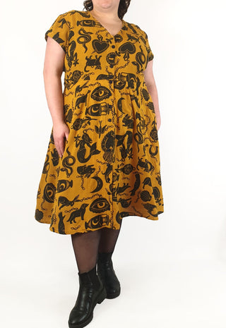 Made590 saski mustard symbol print dress size 3X Made590 preloved second hand clothes 3