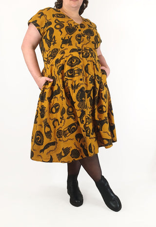 Made590 saski mustard symbol print dress size 3X Made590 preloved second hand clothes 1