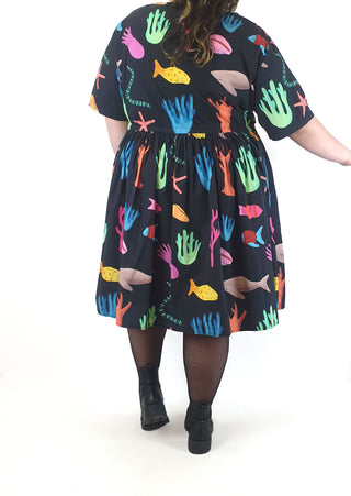 Jericho Road black dress with sea flora and fauna print size 22