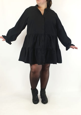 Atmos & Here black cotton long sleeve tiered dress size 24 (note: mark)