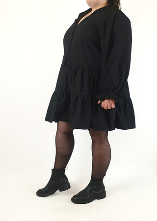 Atmos & Here black cotton long sleeve tiered dress size 24 (note: mark)