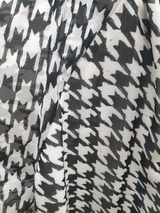 Atmos & Here houndstooth print long sleeve top size 16