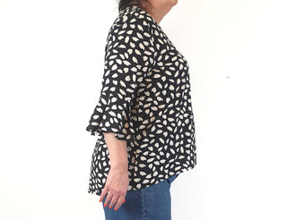 St Frock black and white 3/4 sleeve top size 16