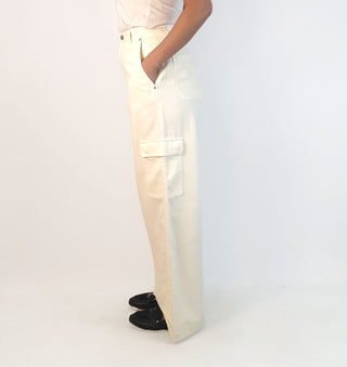 Pearly Global white wide leg cargo style pants fits size 10