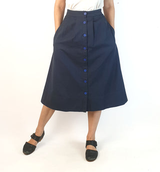 Emily and Fin navy cotton-linen mix skirt with blue buttons size XXS (best fits 6-8)