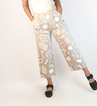 Gorman natural linen mix wide leg pants with white print size 6, fits 6 and 8