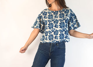 Gorman blue print cropped top size 6, fits 6 and 8