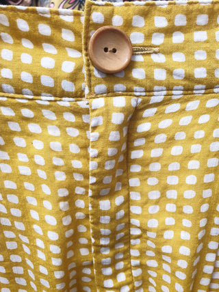 Kindling yellow print high waisted skirt size 6, fits 6 and 8 Kindling preloved second hand clothes 10