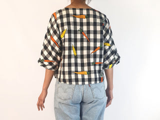 Jericho Road black and white check top with embroidered carrots size 10 Jericho Road preloved second hand clothes 5