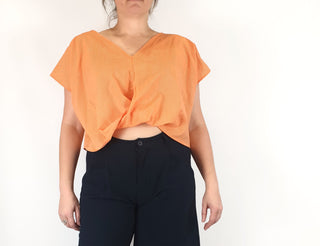 Kuwaii cropped orange top size 16 Kuwaii preloved second hand clothes 1