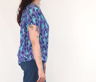 Harvest Lane blue print top size 14, best fits 12 - 14 Harvest Lane preloved second hand clothes 5