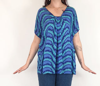 Totem blue print top size 2, best fits 12 - 14 Totem preloved second hand clothes 2