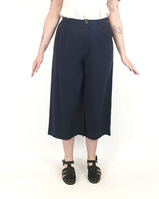 Kindling navy linen pants size 12