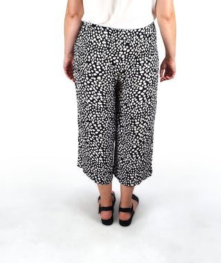 Saints The Label black and white pants size XL