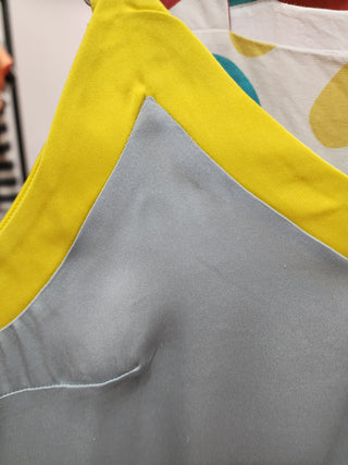 Kholo grey and yellow silk top size 14