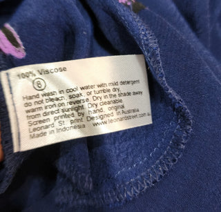 Leonard St navy skirt size 8 Leonard St preloved second hand clothes 10