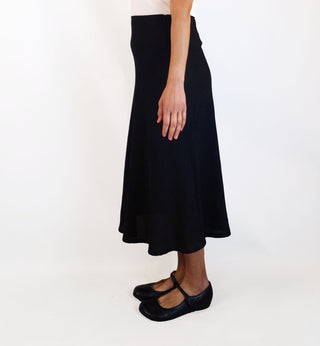 Kuwaii black ribbed skirt size 8 (large fit, best suits 10)