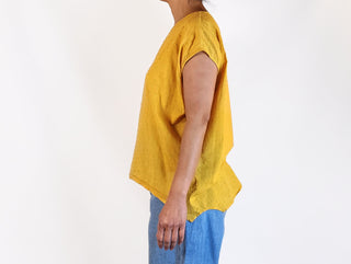 Keshet yellow cotton top size 10