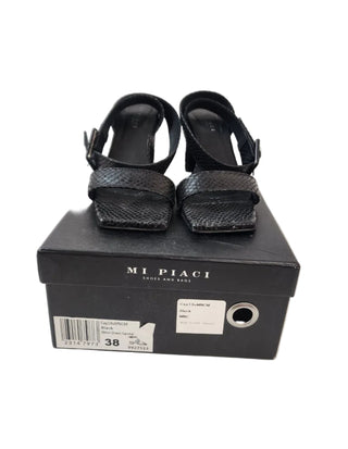 Mi Piaci black leather shoes size 38
