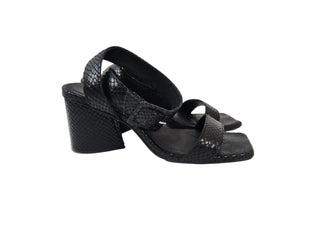 Mi Piaci black leather shoes size 38