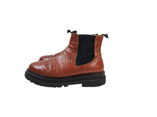 ASOS red boots Shoe size 10