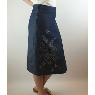 Love Your Denim denim skirt with pretty white geometrical pattern size 10 Unknown preloved second hand clothes 4