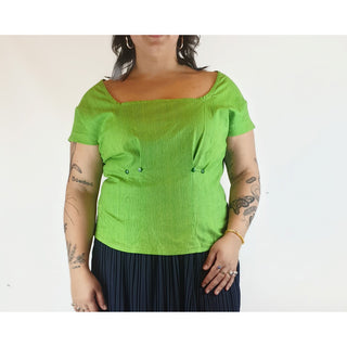 Cute green top with virtical darker green stripes fits size 14 Unknown preloved second hand clothes 3