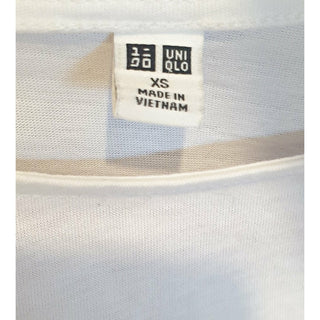 Uniqlo purple white tee shirt with flared arm detail size XS (best fits 6-8) Uniqlo preloved second hand clothes 10