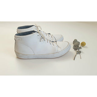 Camper pre-owned white leather laceup shoes size 38 Camper preloved second hand clothes 1