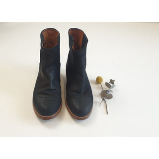 Rag & Bone black brushed leather boots with low wooden heel size 38 Rag & Bone preloved second hand clothes 3