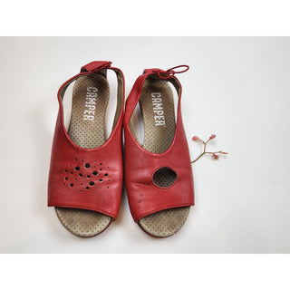 Camper red leather sandals with unique perforations size 37 Dear Little Panko preloved second hand clothes 1