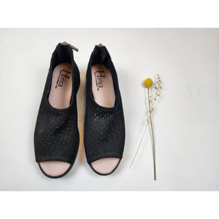 Hirica black neubuck leather shoes with lovely perforated pattern size 36.5 Dear Little Panko preloved second hand clothes 2