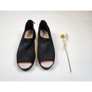 Hirica black neubuck leather shoes with lovely perforated pattern size 36.5 Dear Little Panko preloved second hand clothes 4