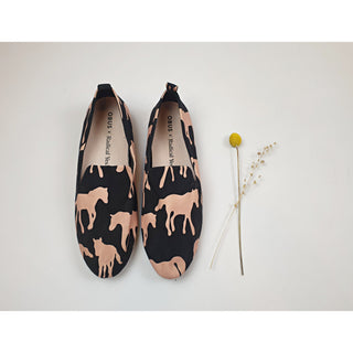 Obus x Radical Yes black slip on shoes with pink horse print size 41 Obus preloved second hand clothes 1