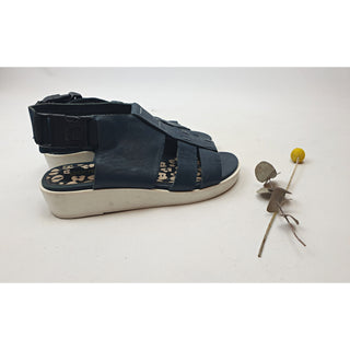 Gorman navy leather sandals with white low wedge soles size 37 Dear Little Panko preloved second hand clothes 5