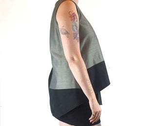 Keegan black and grey unique asymmetrical sleeveless top size L (fits sizes 12-14) Keegan preloved second hand clothes 5