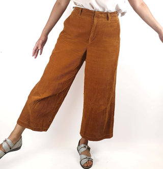 Uniqlo brown cord wide leg pants fits 10 Uniqlo preloved second hand clothes 1