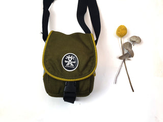 Crumpler cute "baby scarer" crossbody bag Unknown preloved second hand clothes 9