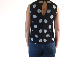 Gorman navy sleeveless top with blue polka dots size 6 Gorman preloved second hand clothes 7