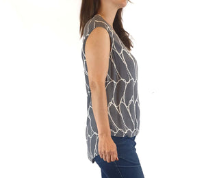 Elk grey print cap sleeve top size XS (fits 6-8) Elk preloved second hand clothes 6