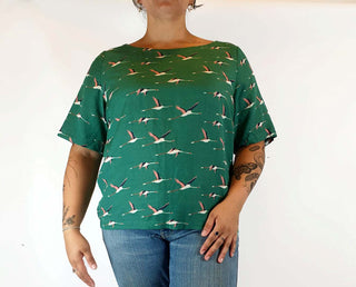 Frock Me Out green bird print top size XL Frock Me Out preloved second hand clothes 1