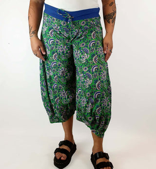 Boom Shankar green print cotton cropped pants size 16 Boom Shankar preloved second hand clothes 1