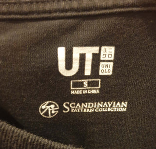Uniqlo x Scandanavian Pattern Collection black top with cute pocket size S Uniqlo preloved second hand clothes 8